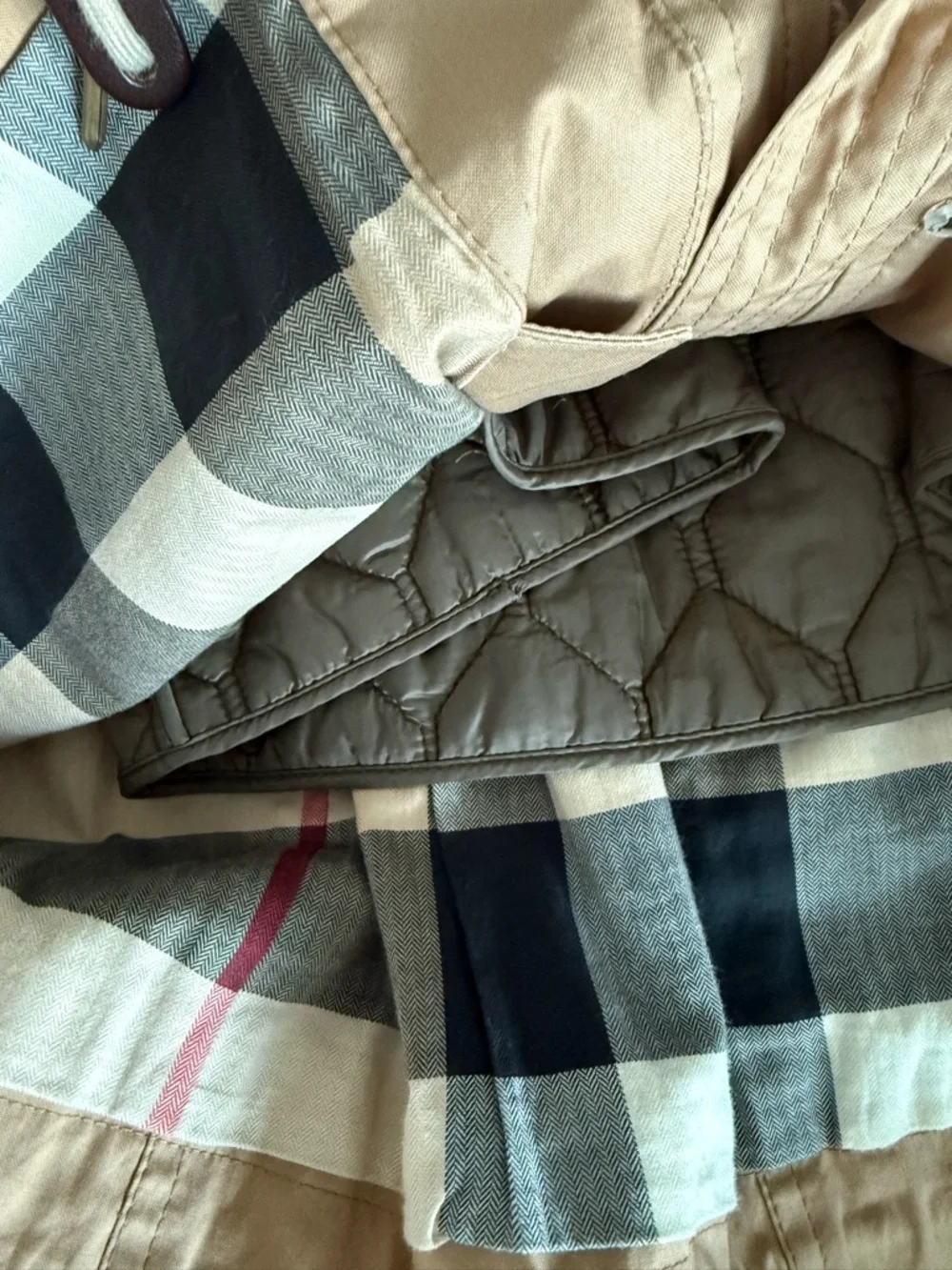 Burberry Khaki Trench Coat with Quilted Shoulder Panels - Picture 7 of 7